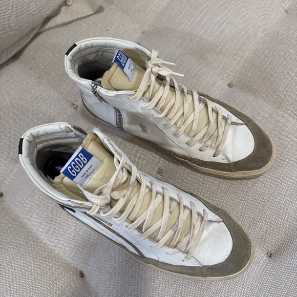 Golden Goose Sneakers. White Slides with black star. EU45 - Picture 4 of 4